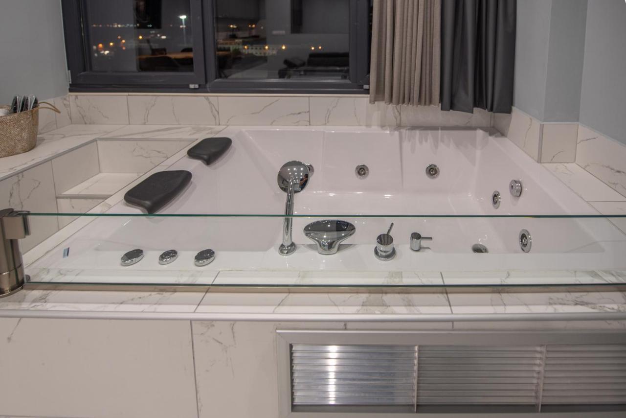 Sea & City Luxury Suite Thessaloníki Eksteriør billede